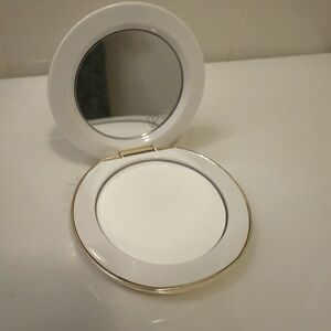 Vital Pressed Skincare Blurring Talc-Free Setting Powder